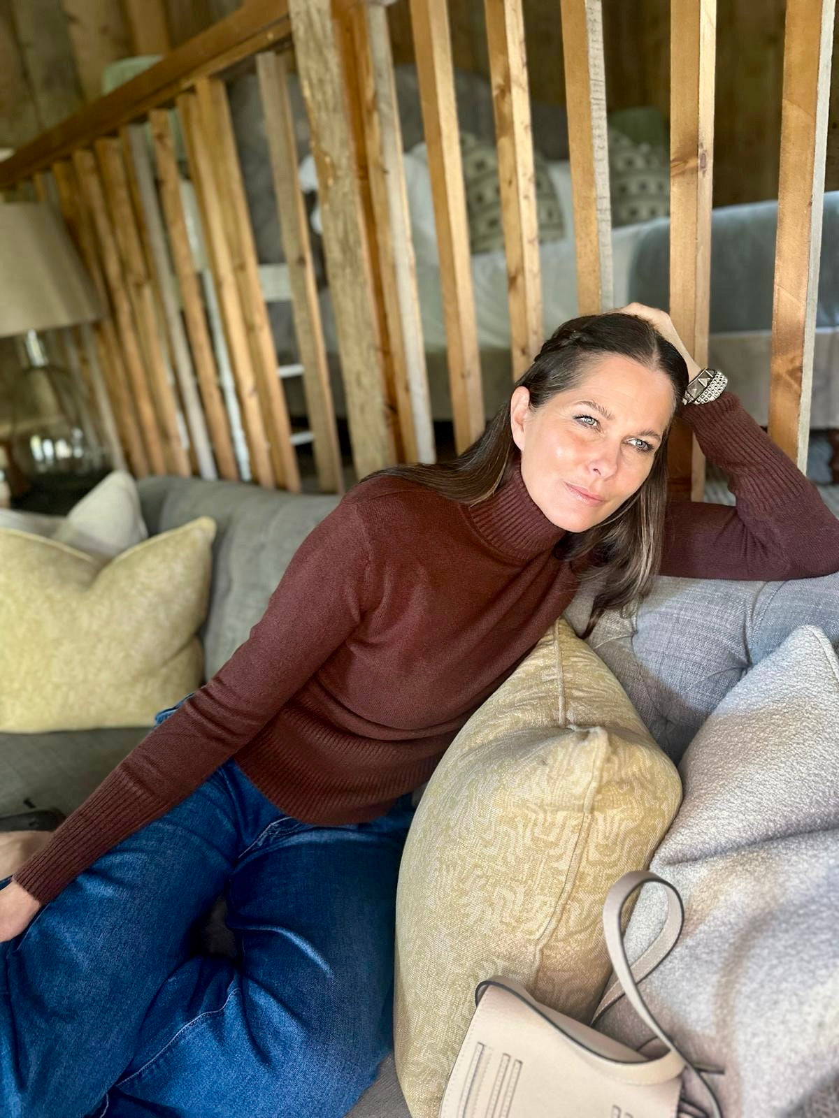 Rita Roll Neck Chocolate Essencial