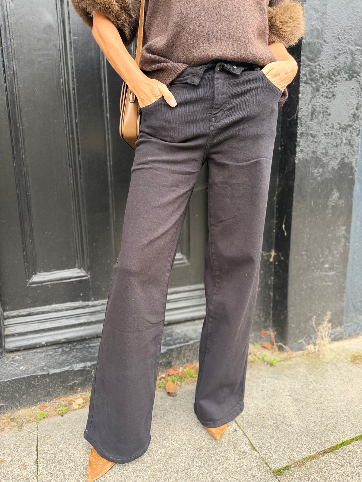 The Liv Button Detail Jean - Black