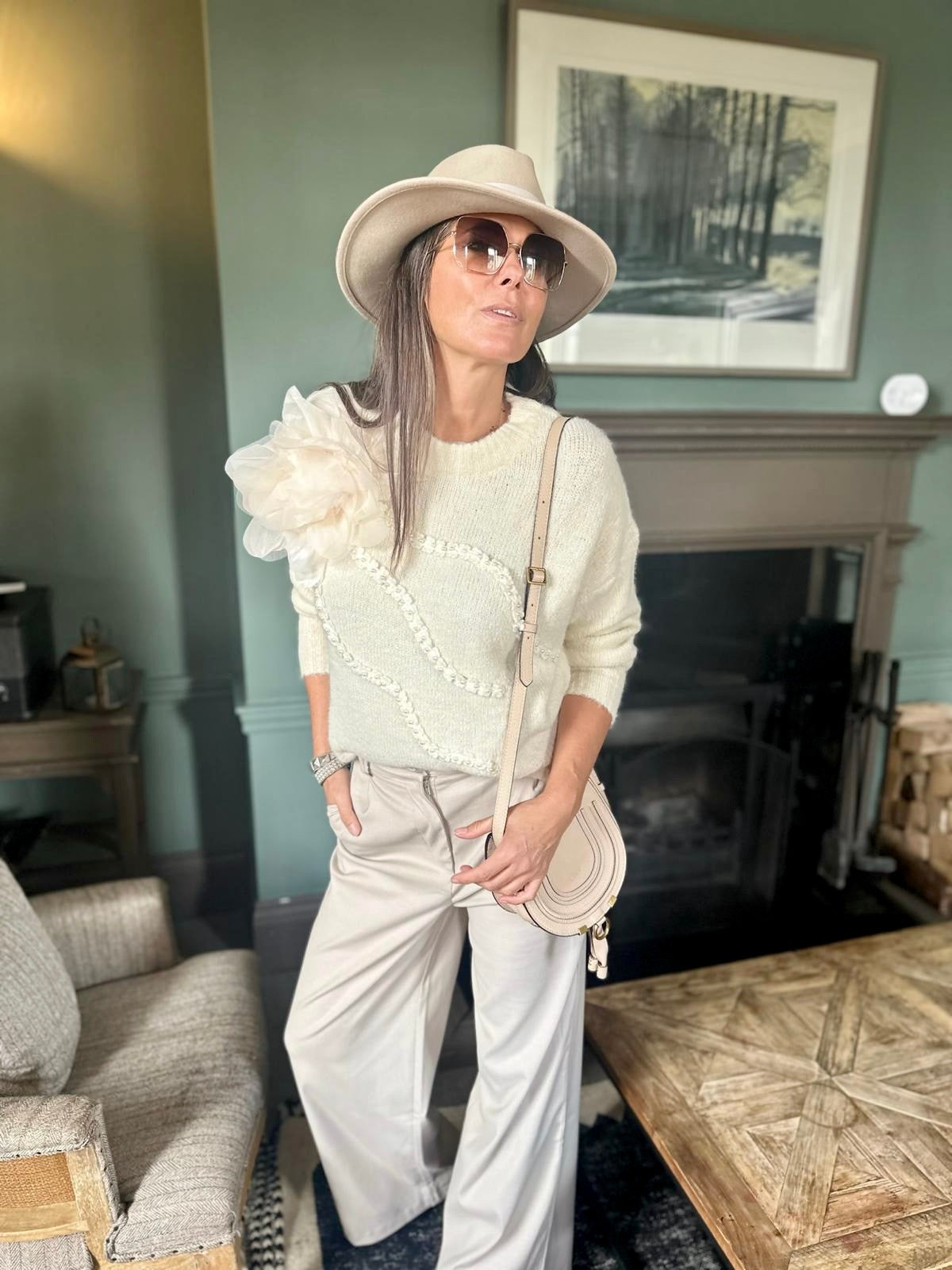 Fleur Knit With Large Flower And Pearls