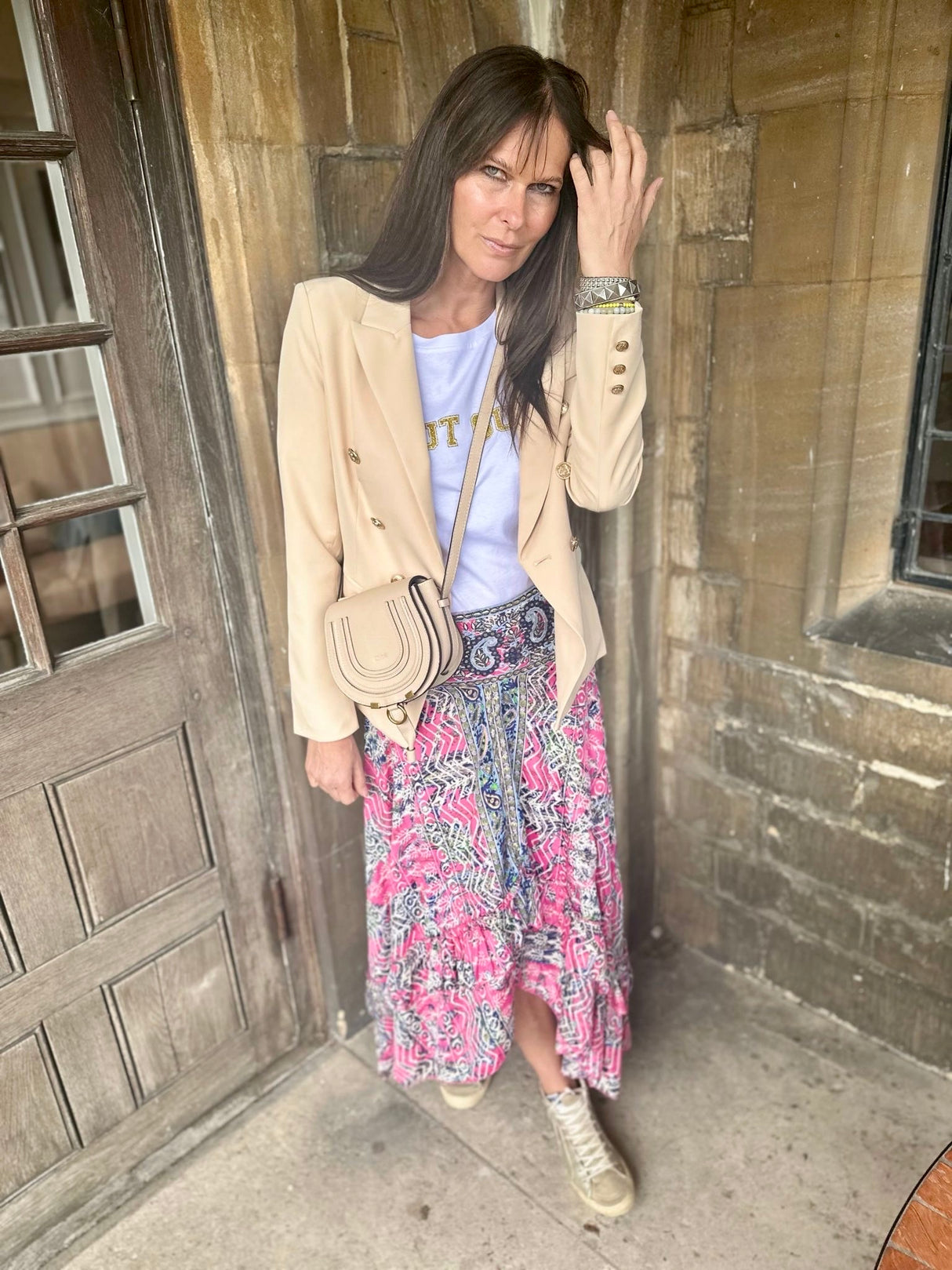 Blazer Eliza color caramelo