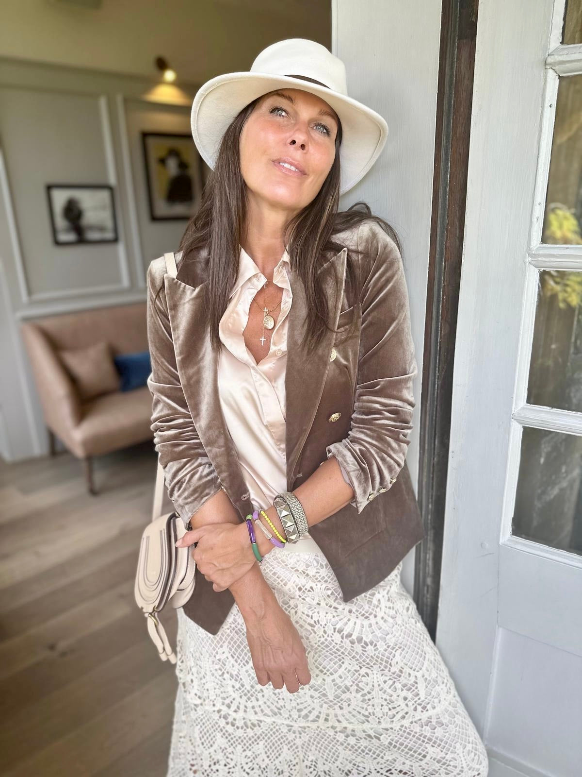 Victoria Velvet Blazer - Mushroom