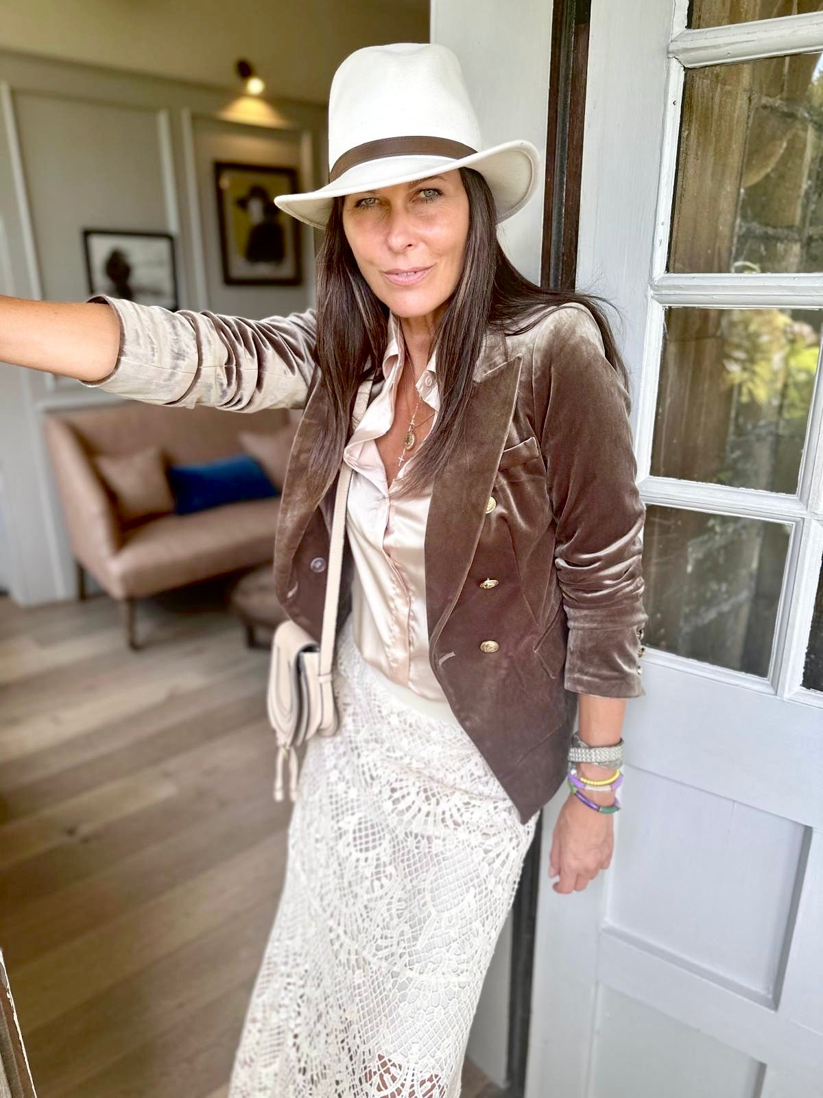 Victoria Velvet Blazer - Mushroom