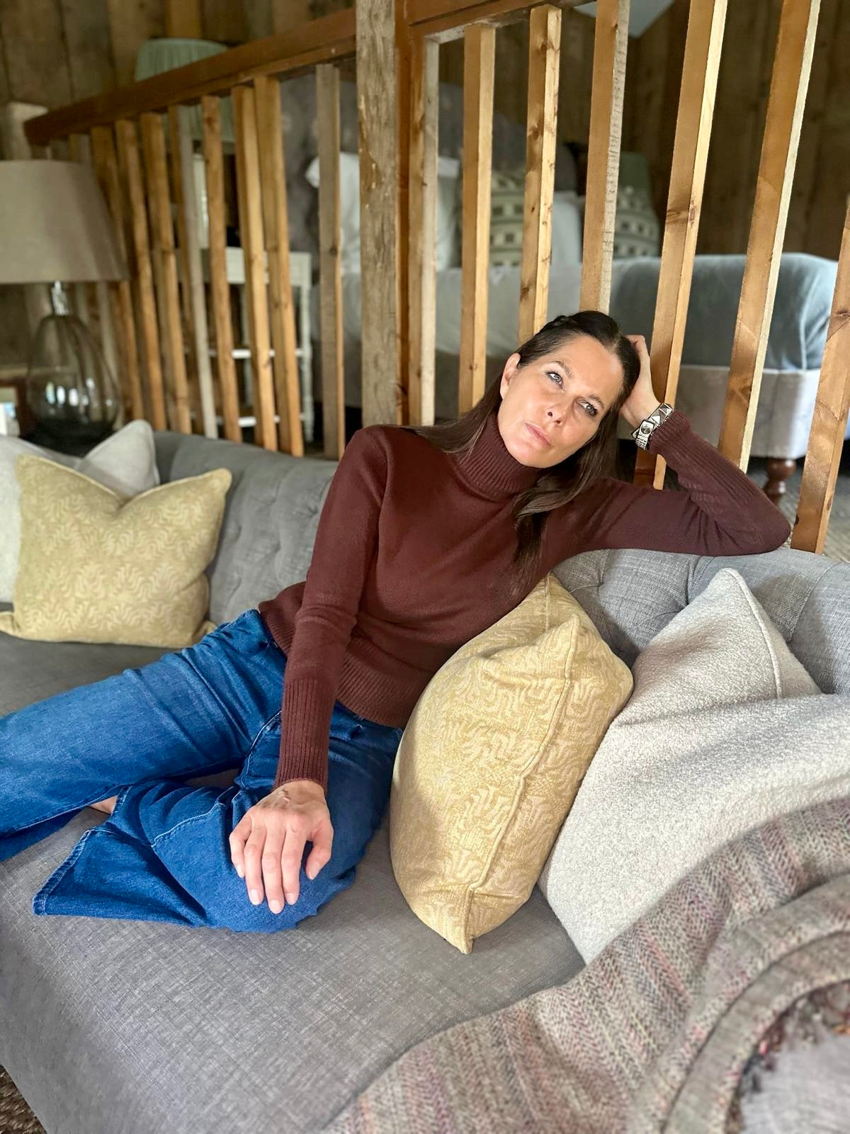 Rita Roll Neck Chocolate Essencial