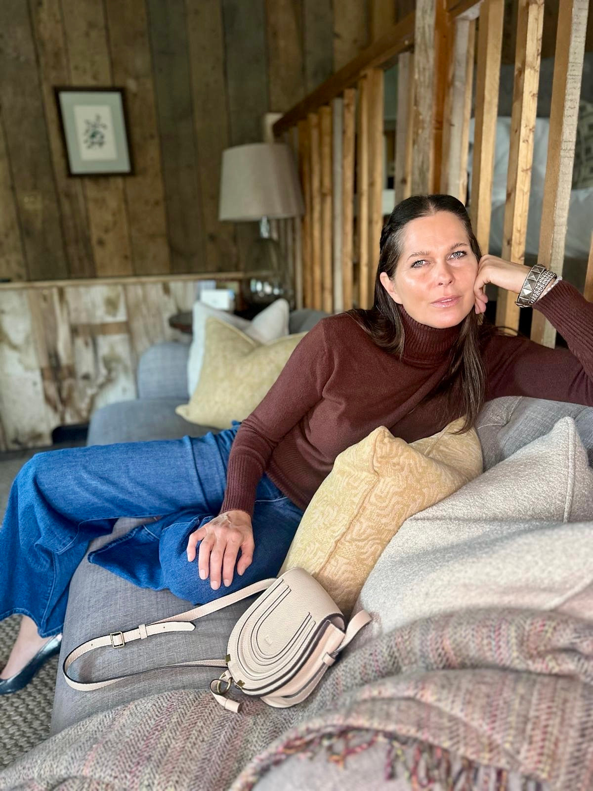 Rita Roll Neck Chocolate Essencial