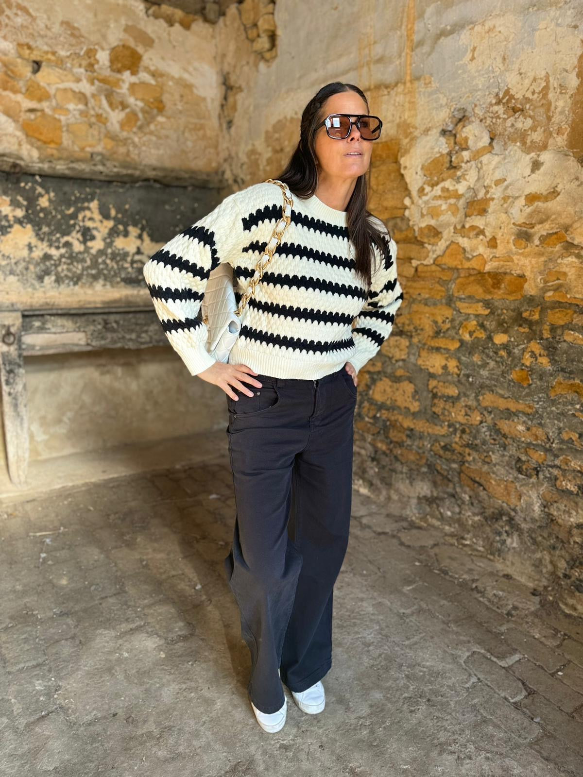 Vaqueros Harper de pierna ancha en color negro