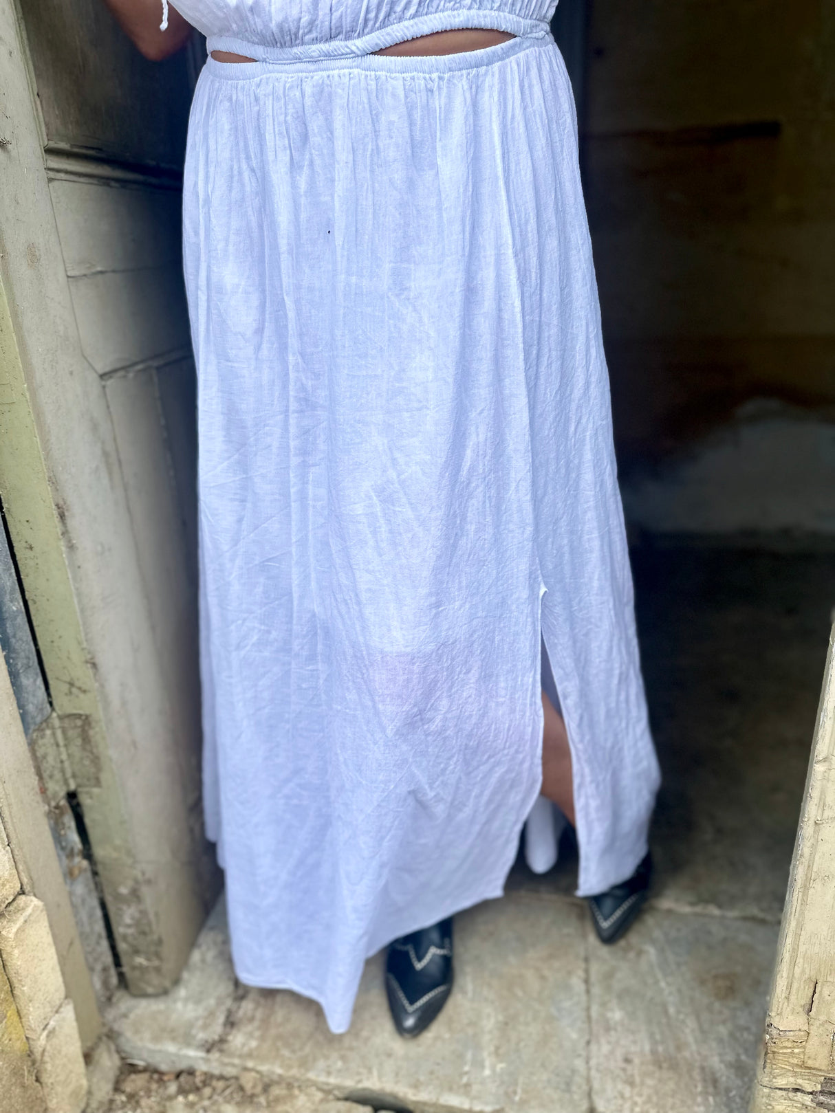 Zahra Cut Out Maxi - White