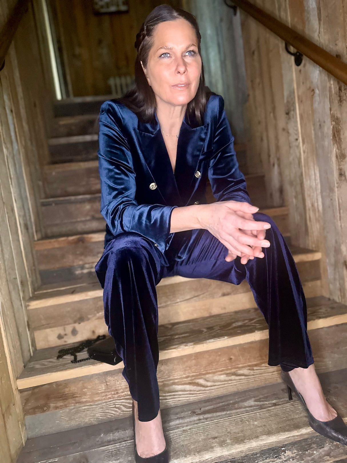 Victoria Velvet Blazer - Navy