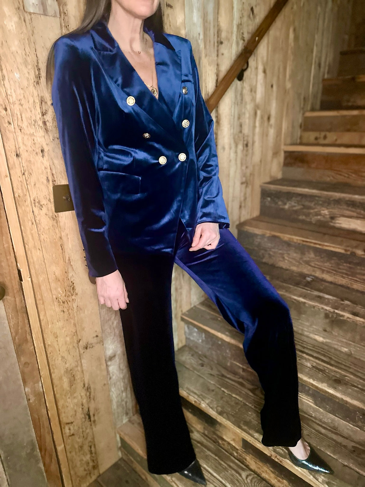 Victoria Velvet Blazer - Navy