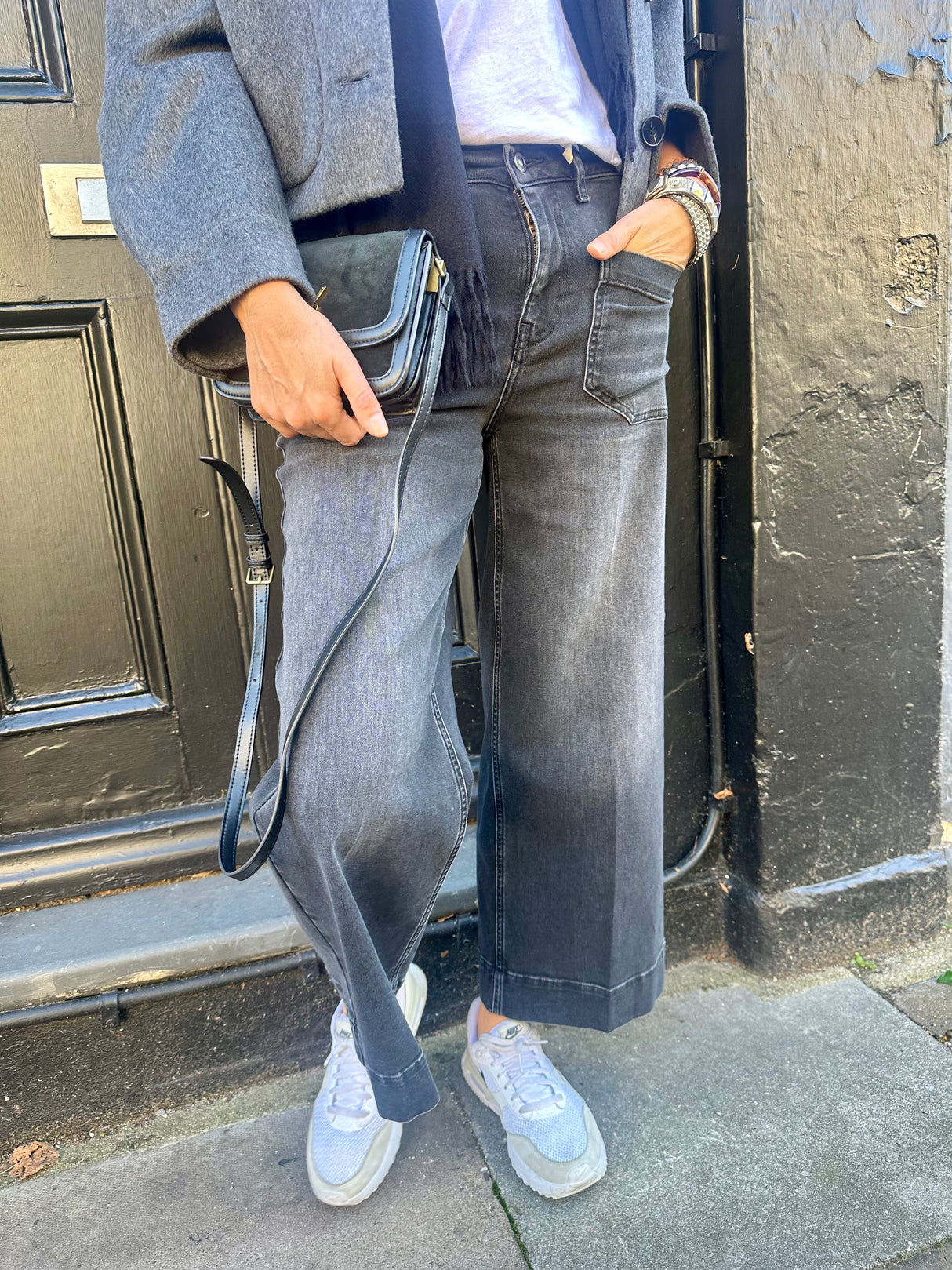 Miru 6/8 Jean Black Wash