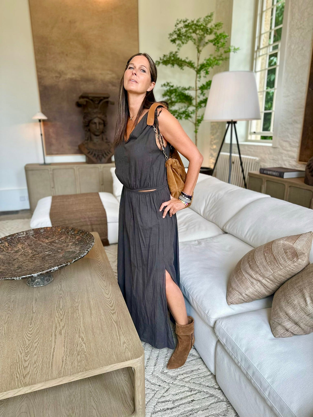 Zahra Cut Out Maxi - Chocolate