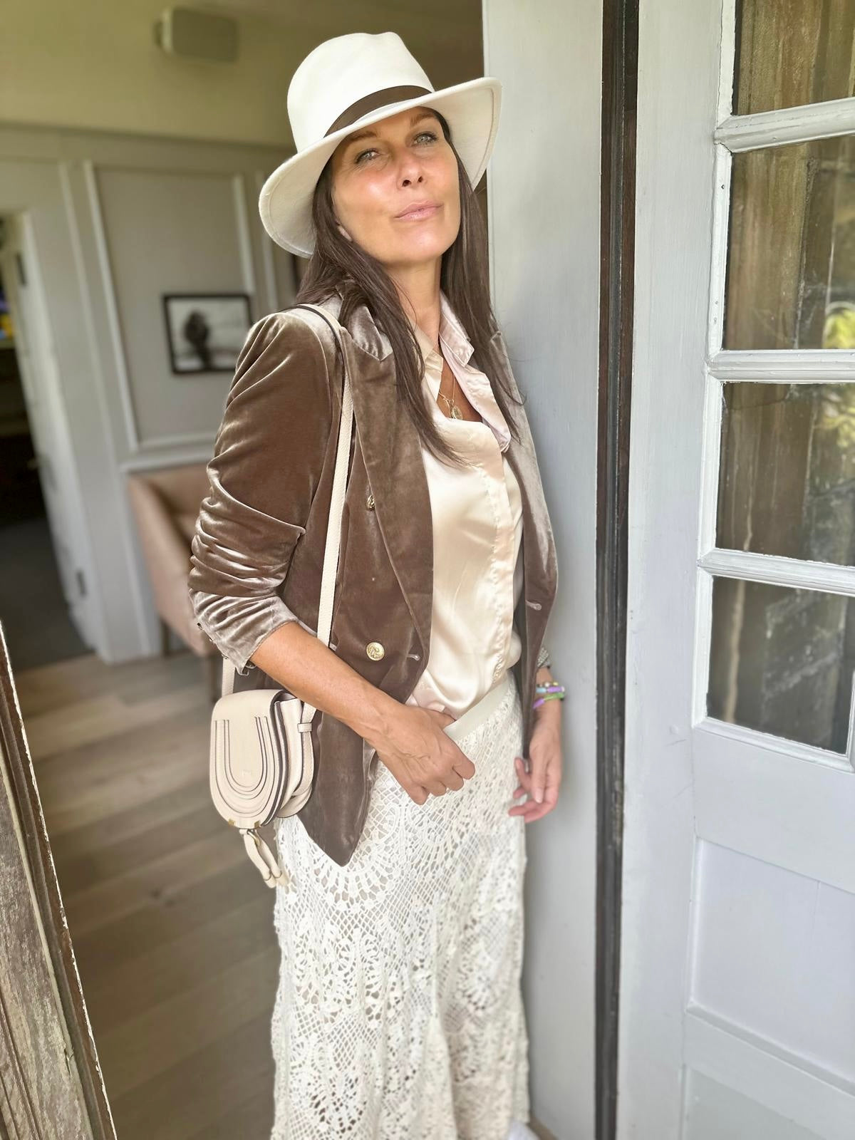 Victoria Velvet Blazer - Mushroom