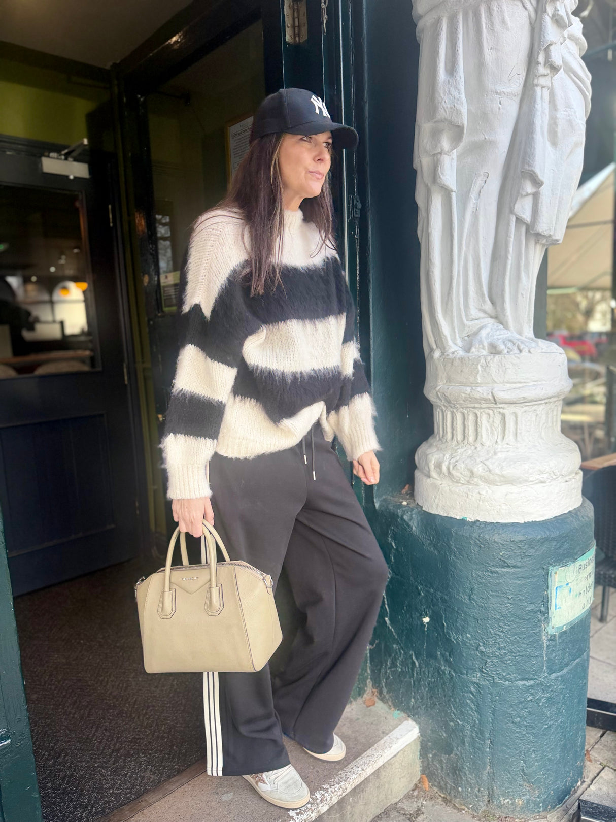 Alexia Stripe knit - Black/White