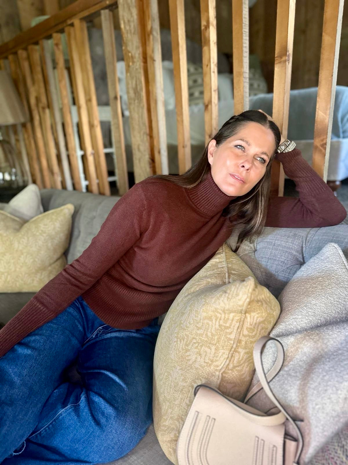 Rita Roll Neck Chocolate Essencial