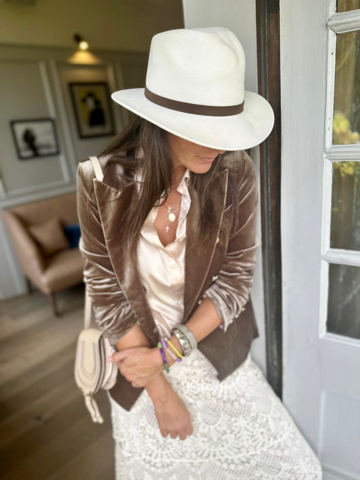 Victoria Velvet Blazer - Mushroom