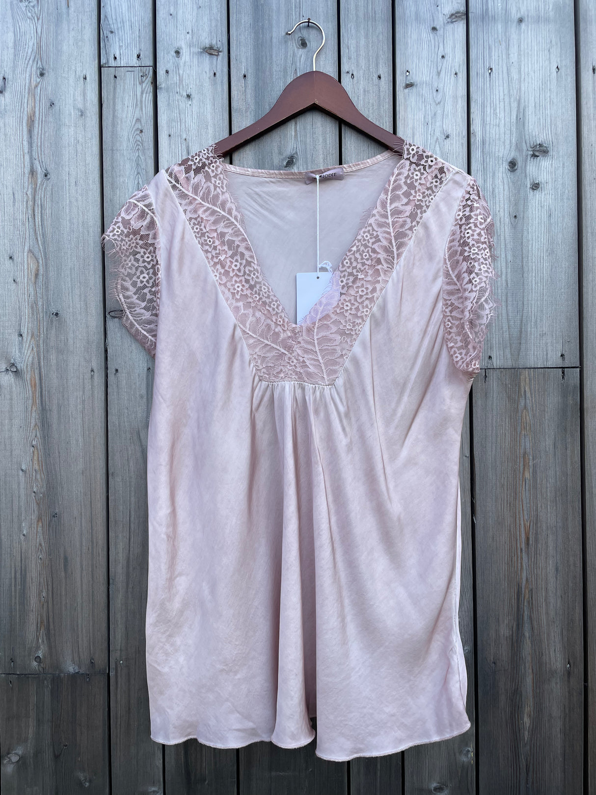 Law and Co Curve - Serena Lace V-Neck Top - Baby Pink