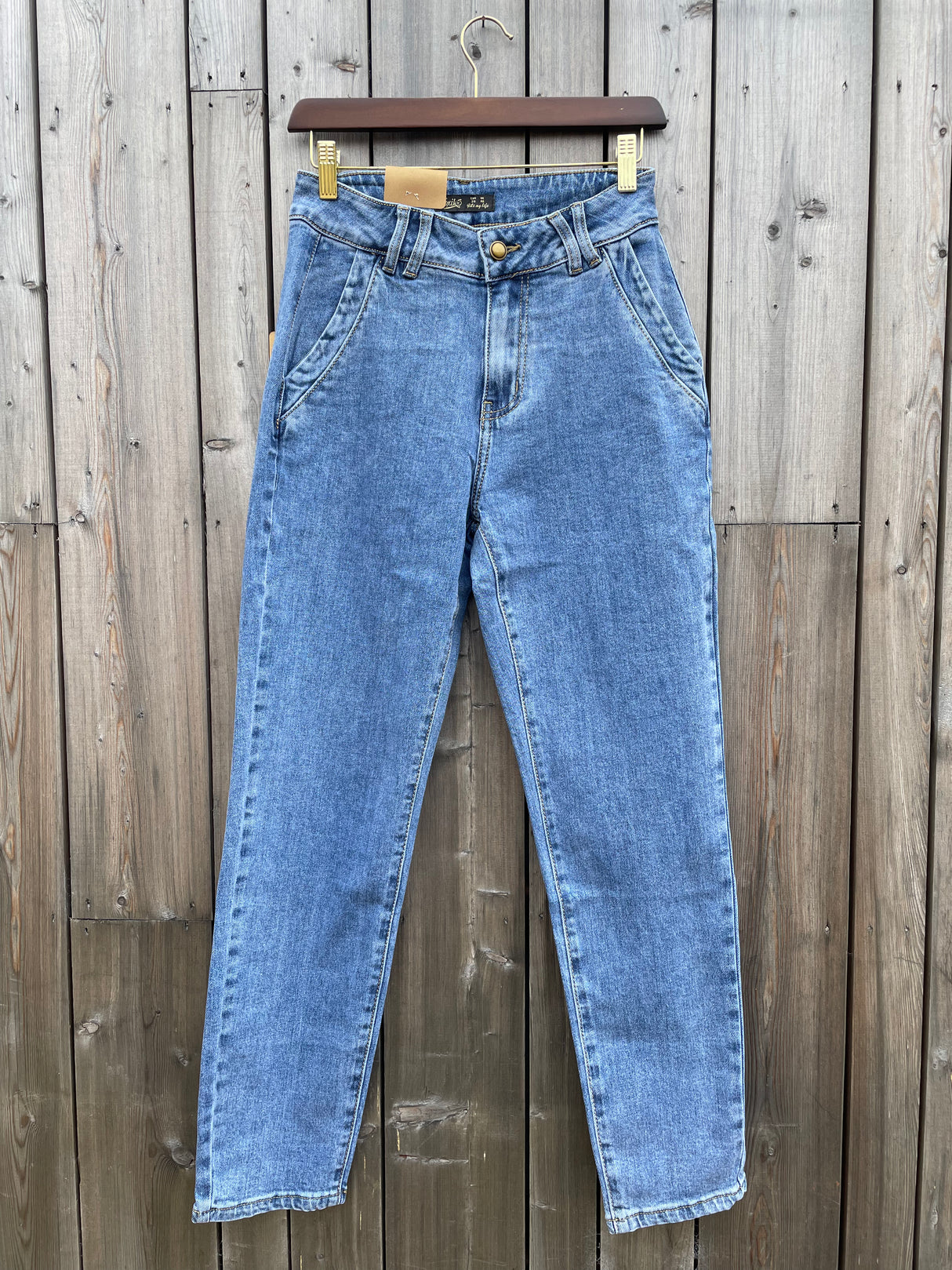 Mom Jean de mezclilla de otoño de tono medio