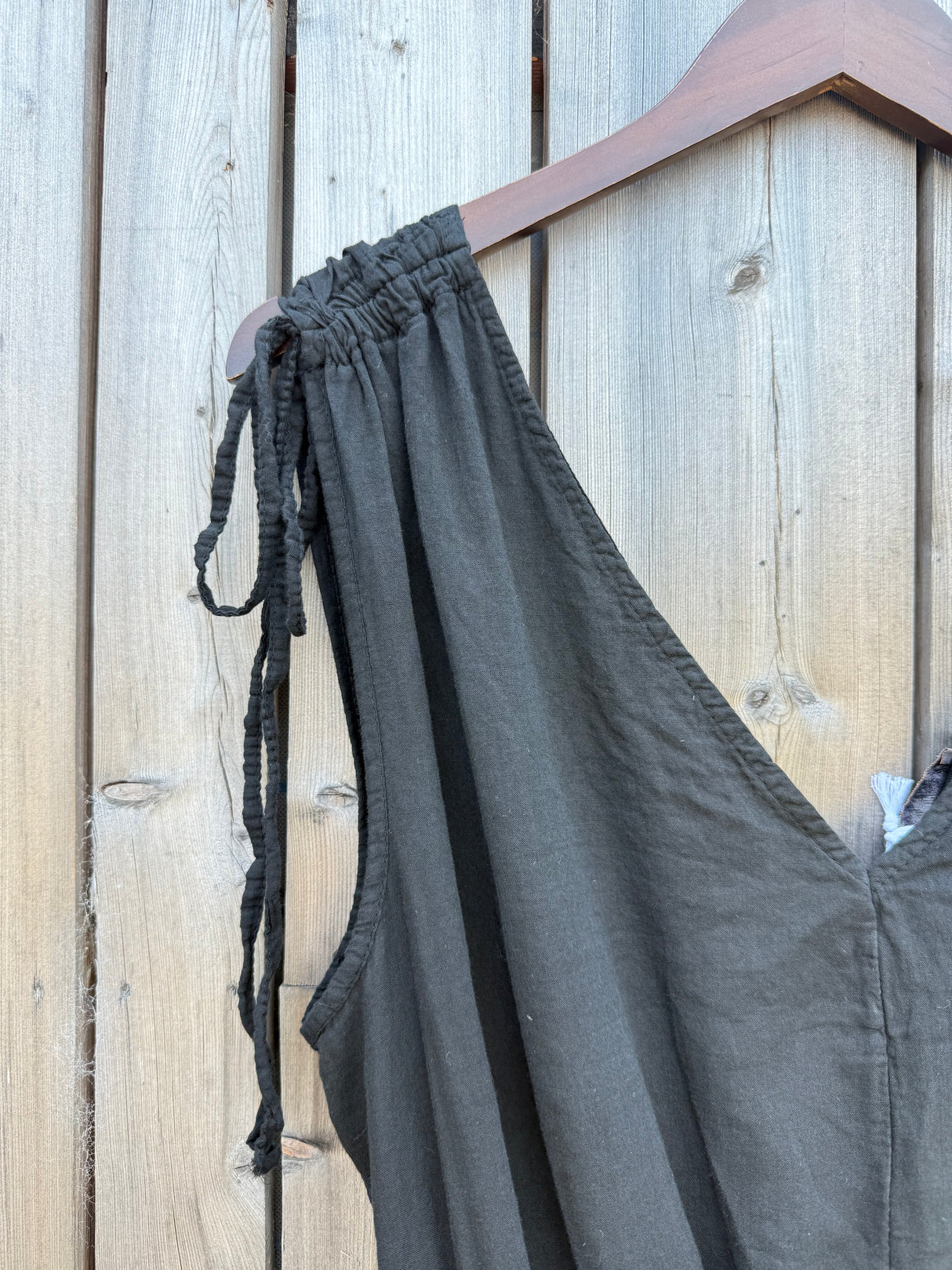 Zahra Cut Out Maxi - Black