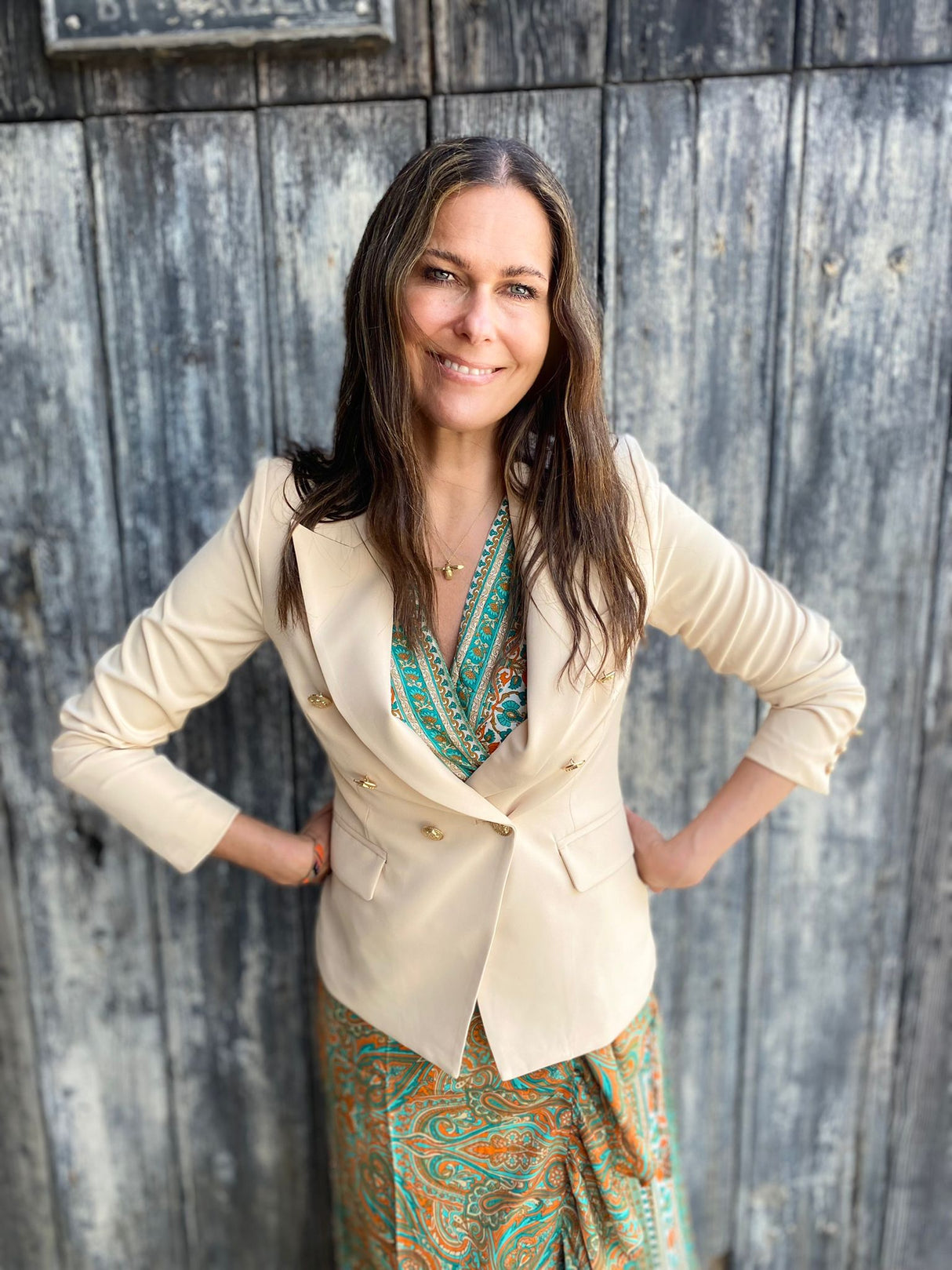 Blazer Eliza color caramelo