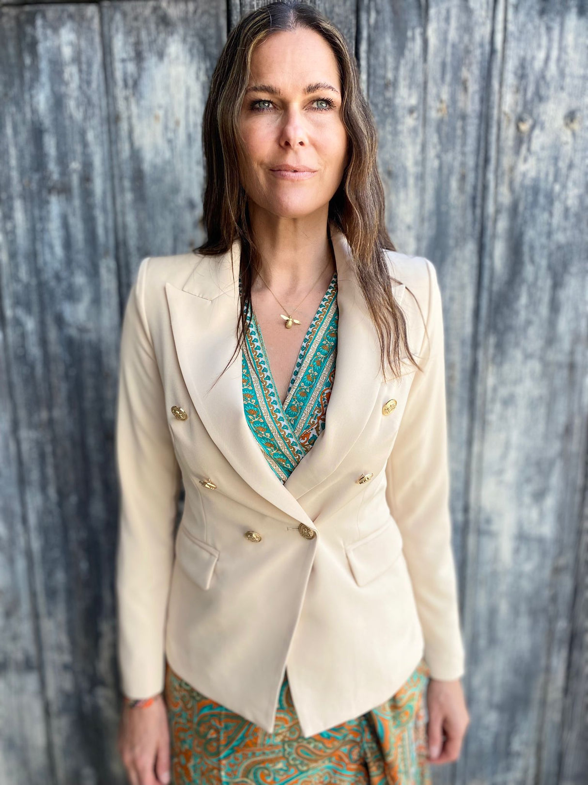 Blazer Eliza color caramelo