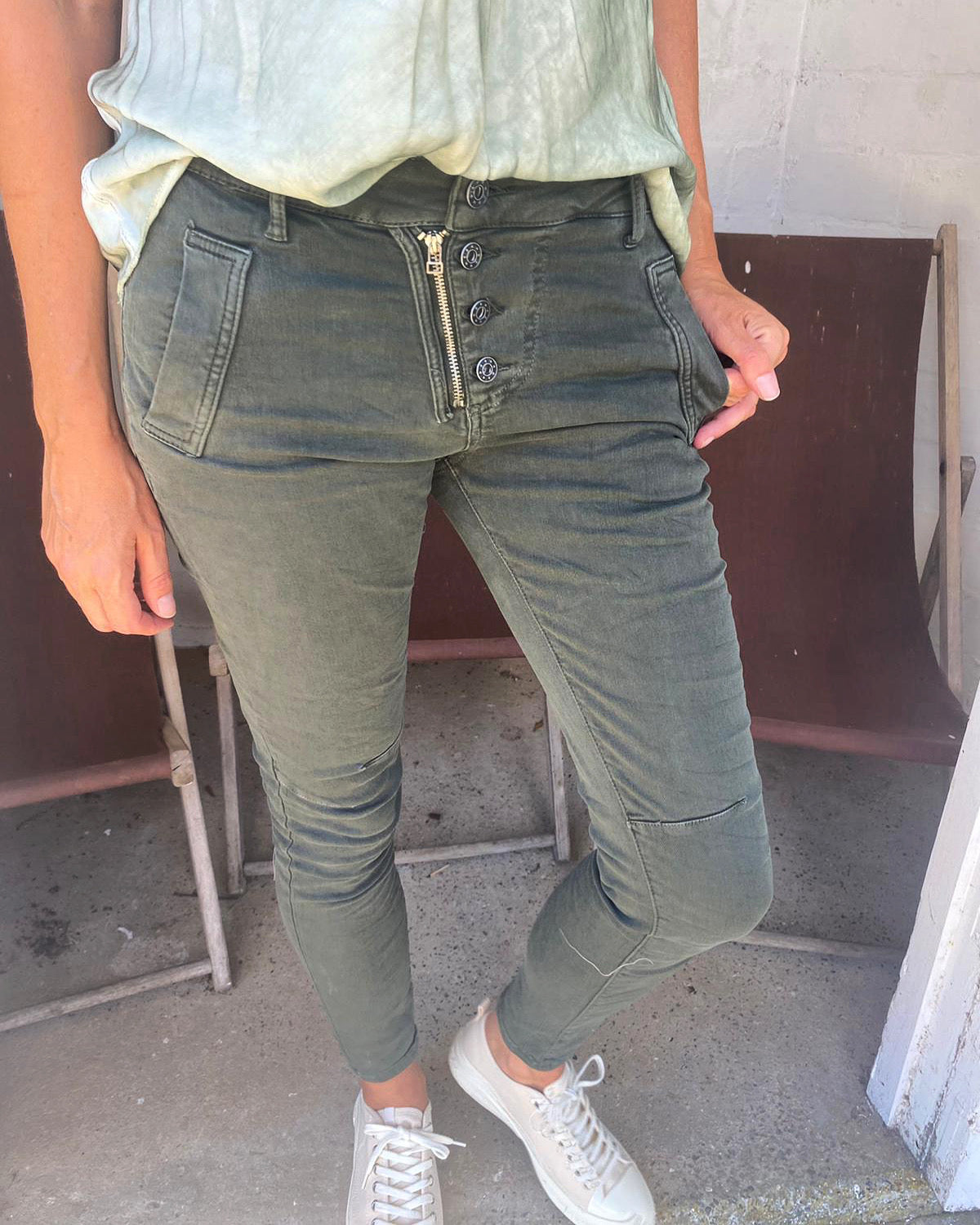 Jean Lux Khaki