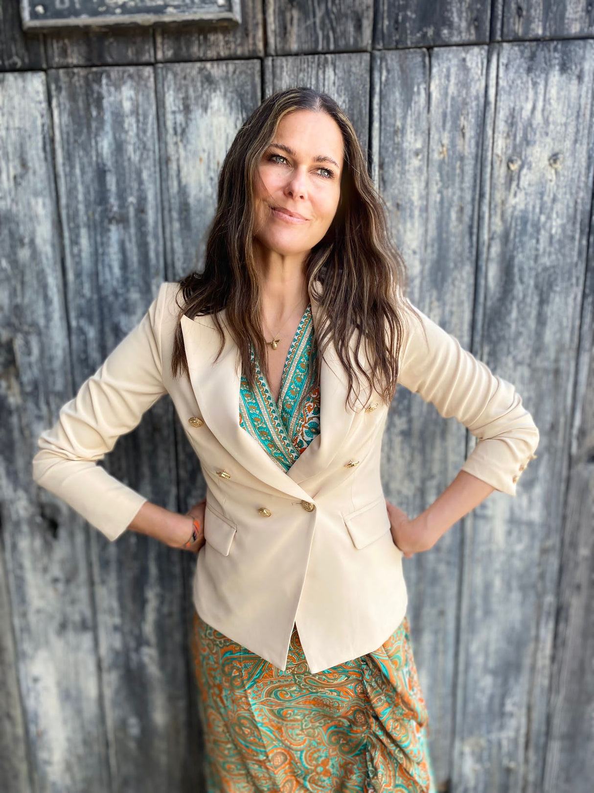 Blazer Eliza color caramelo