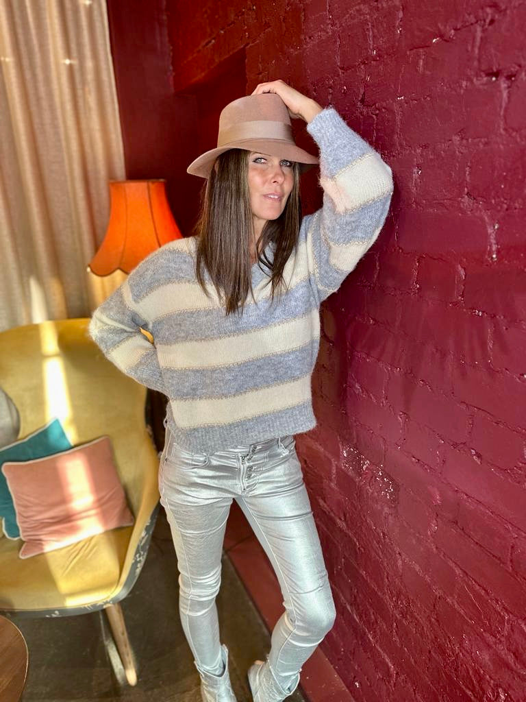 Jean Lux efecto cuero plateado