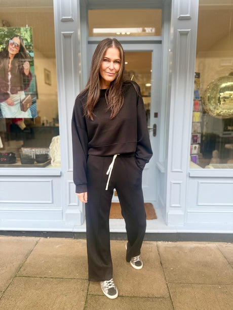 Sweet Sweatshirt - Black