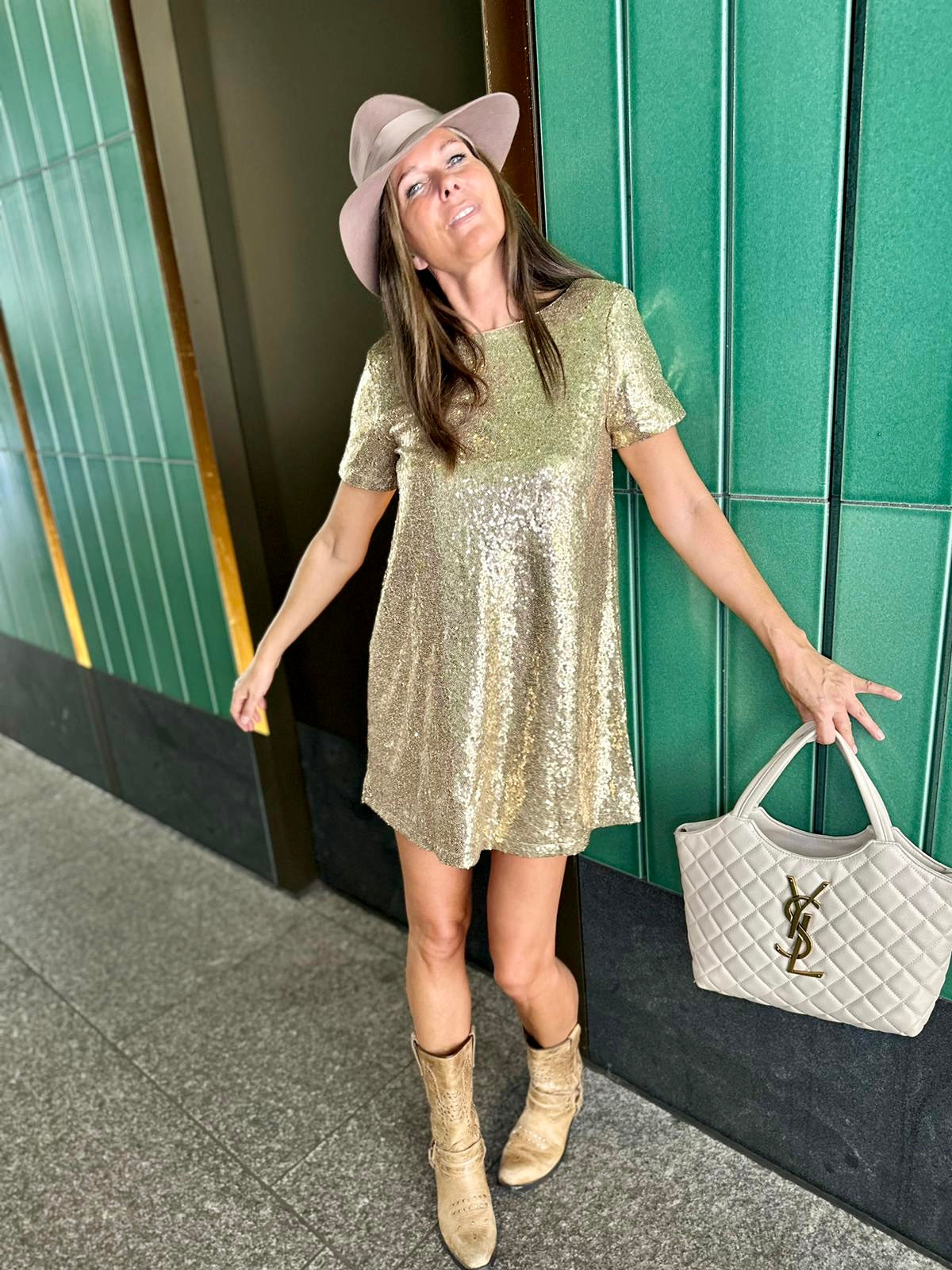 Vestido de lentejuelas Taken