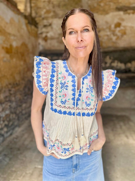 Helly Embroidered Top - Neutral