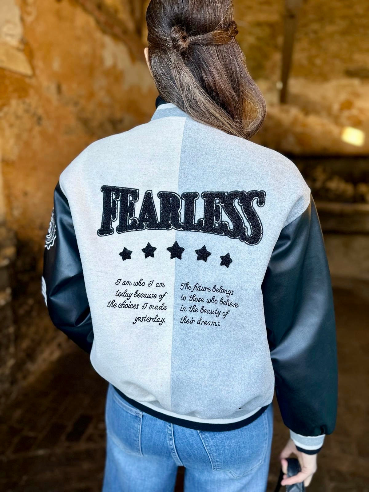 Chaqueta universitaria Fearless