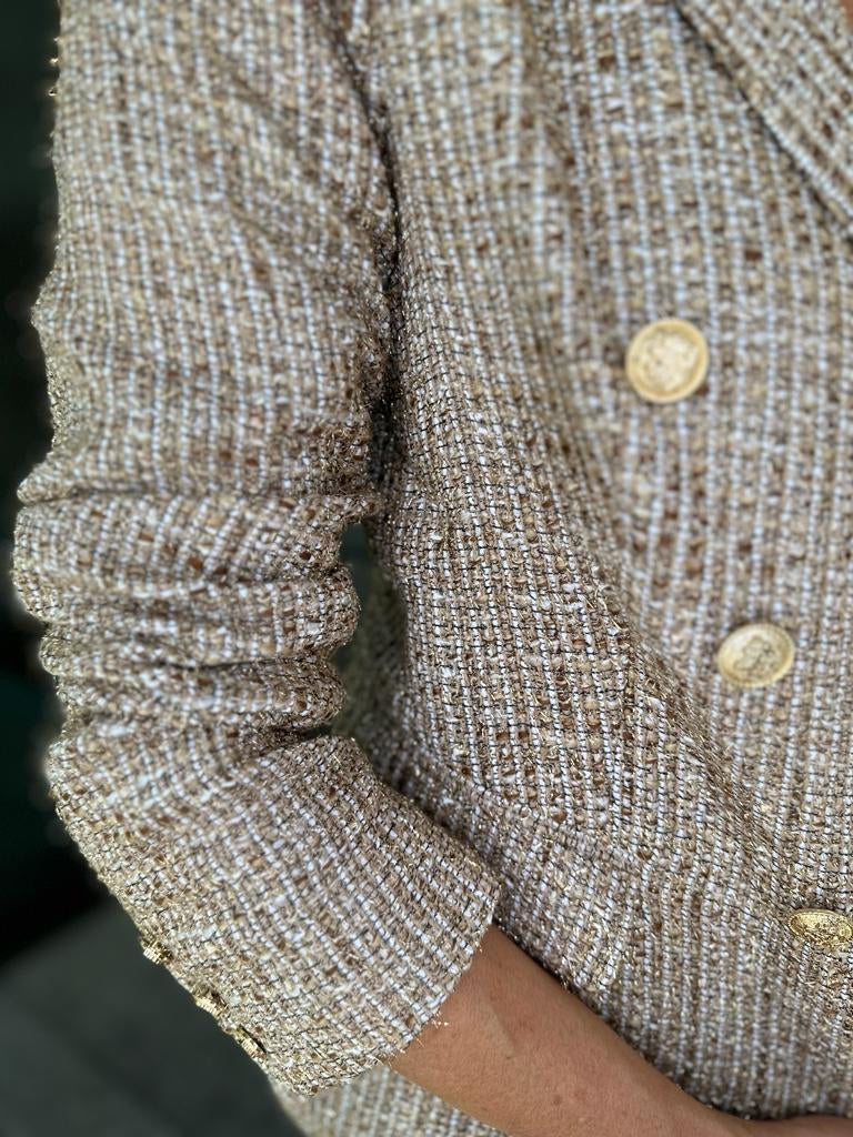 Ese blazer dorado