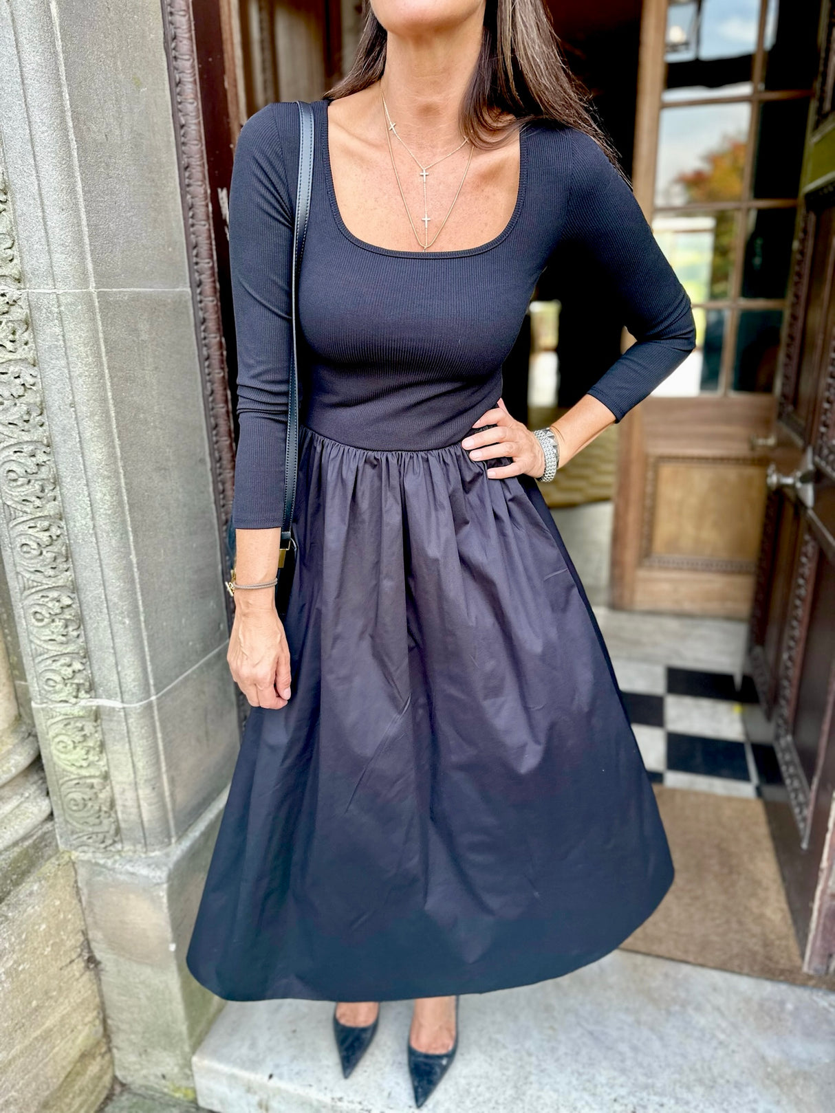 Vestido LS de abril negro