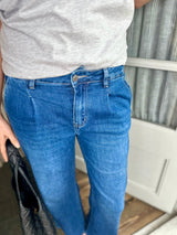 Fraser Jean