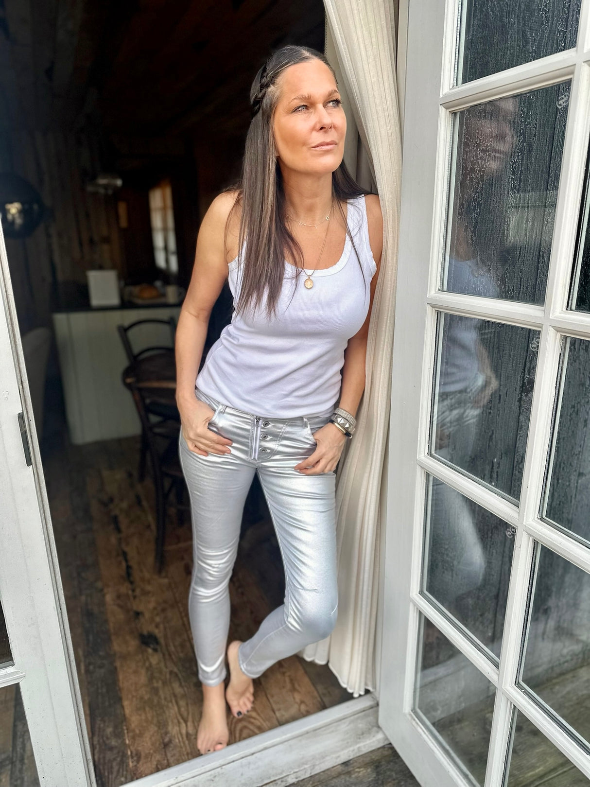 Jean Lux efecto cuero plateado
