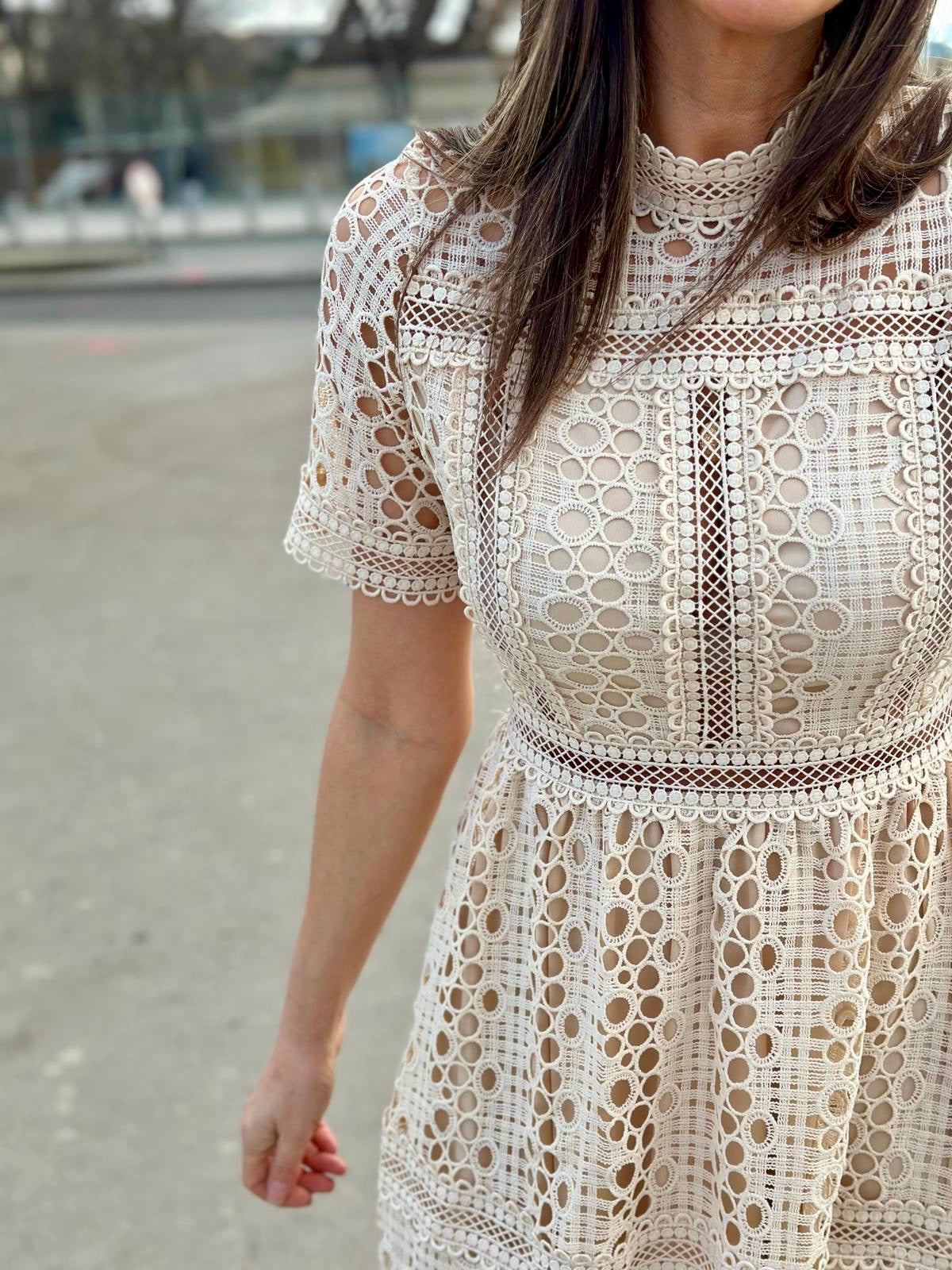 Plantilla de vestido nude