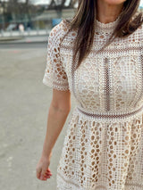 Plantilla de vestido nude