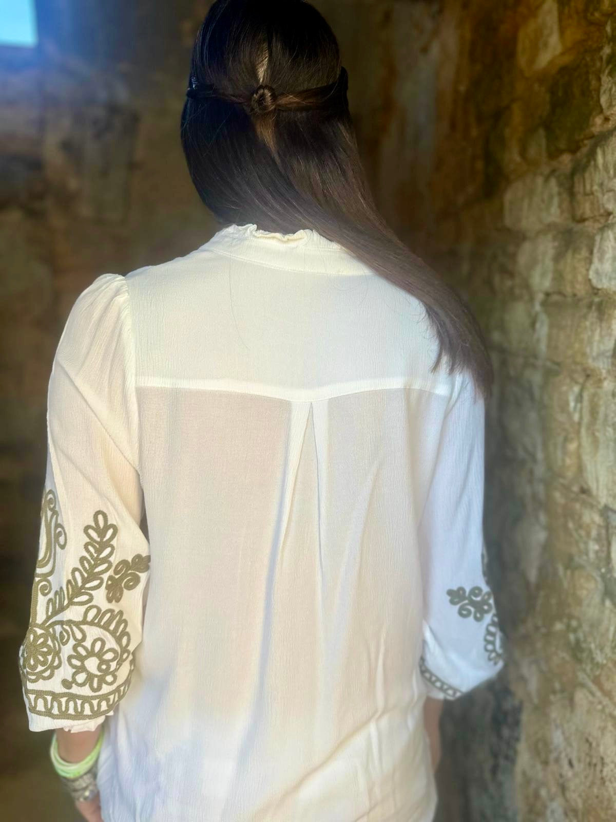 Camisa Raj color caqui