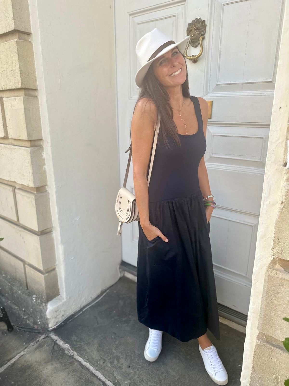Vestido de abril negro