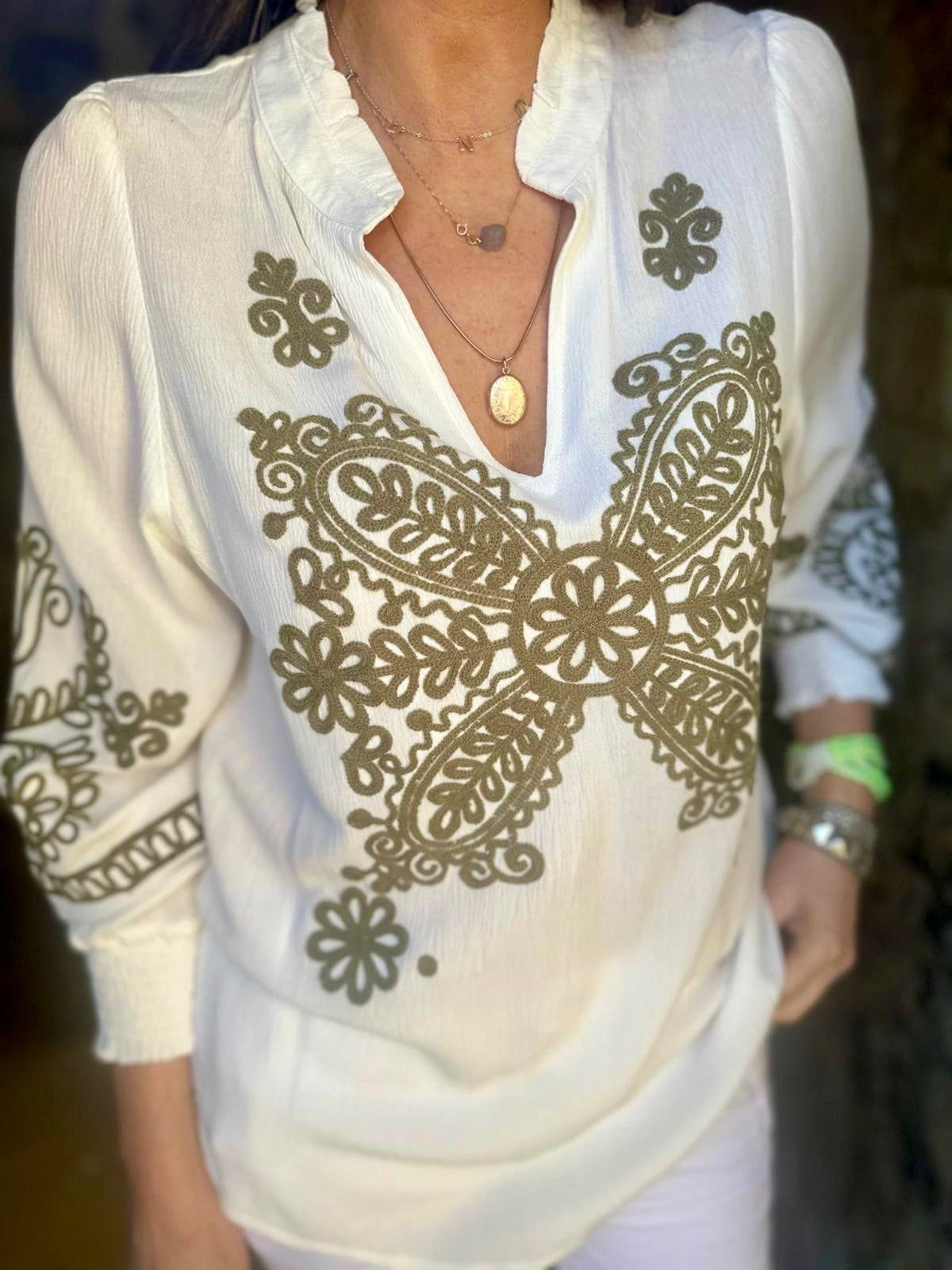 Camisa Raj color caqui