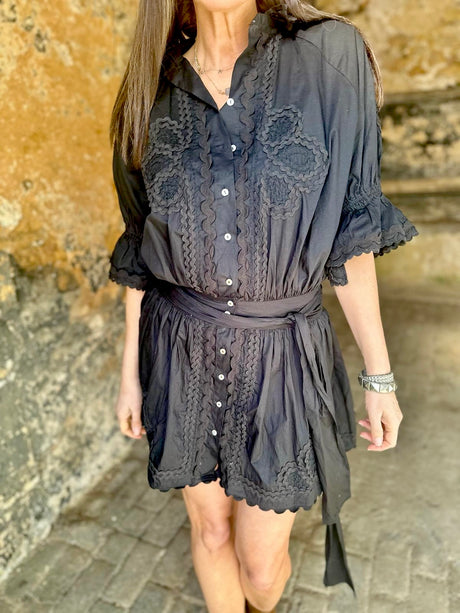 Vestido mini bordado Leticia - Negro