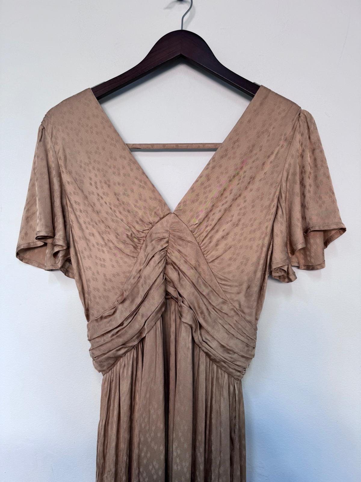 Vestido Sinfónico Dorado