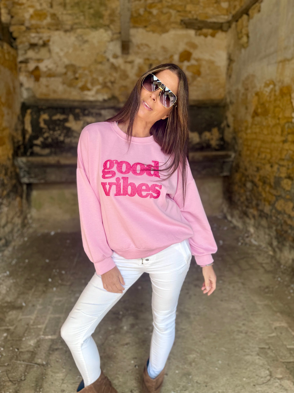Good Vibes Sweatshirt - Baby Pink