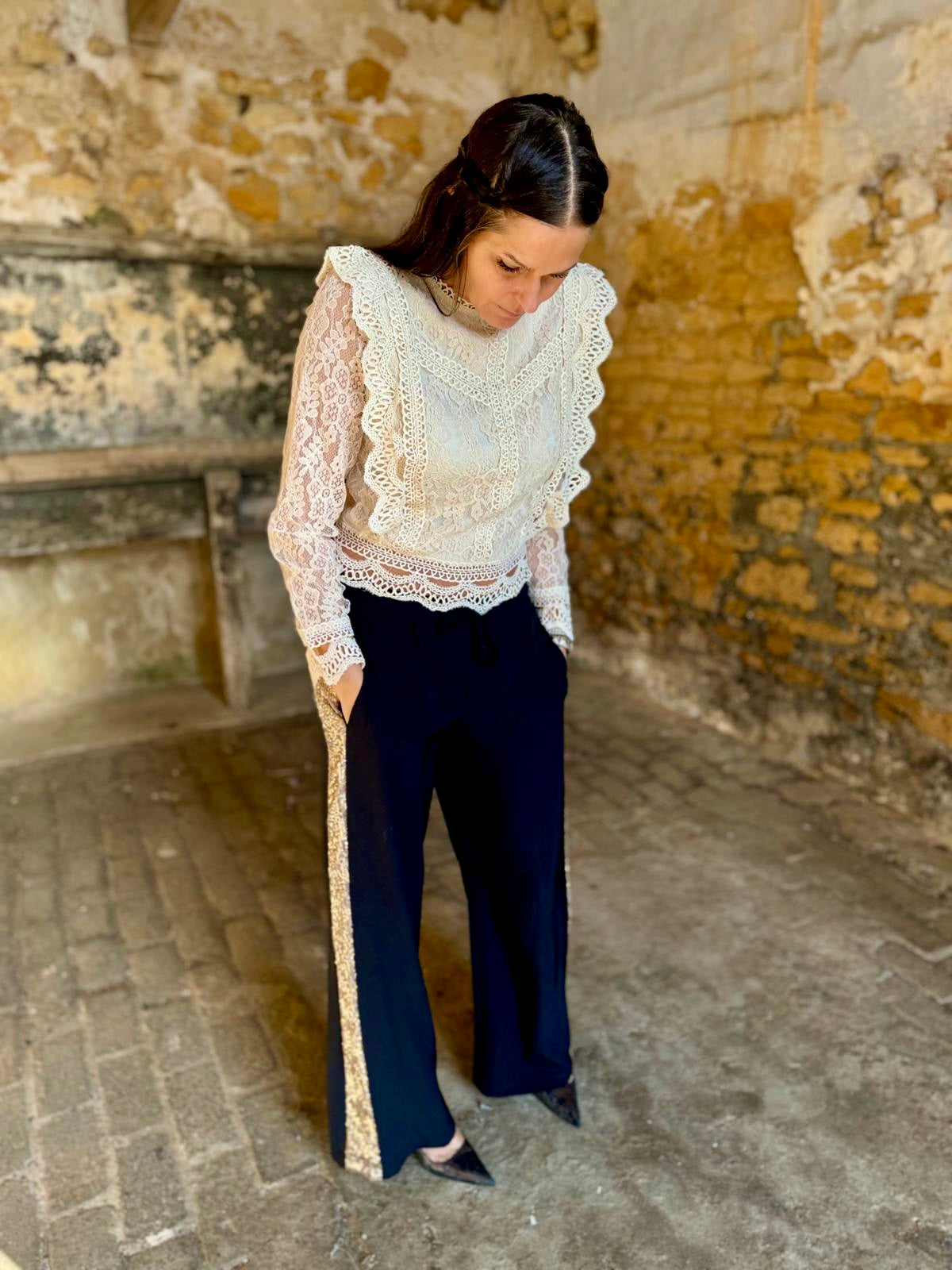 Reese Lace embroidered Top
