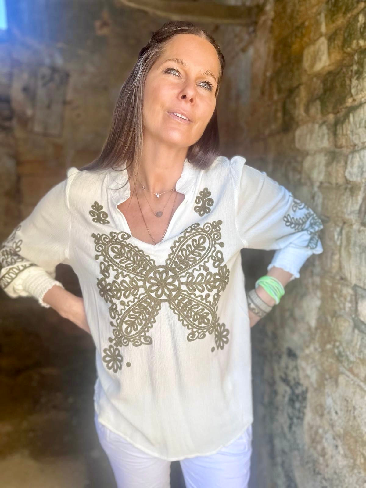 Camisa Raj color caqui