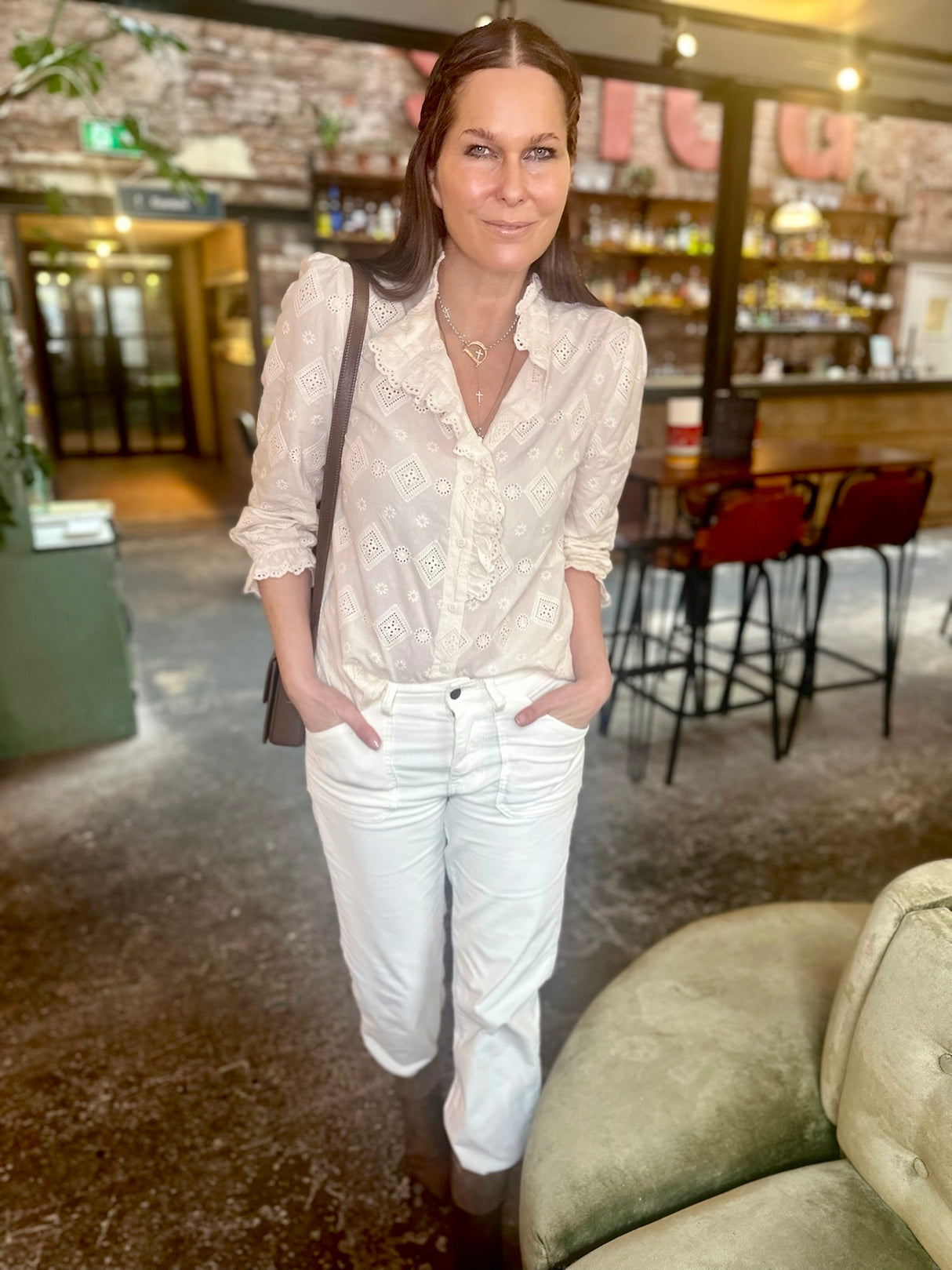 Blusa bordada Jolie - Crema