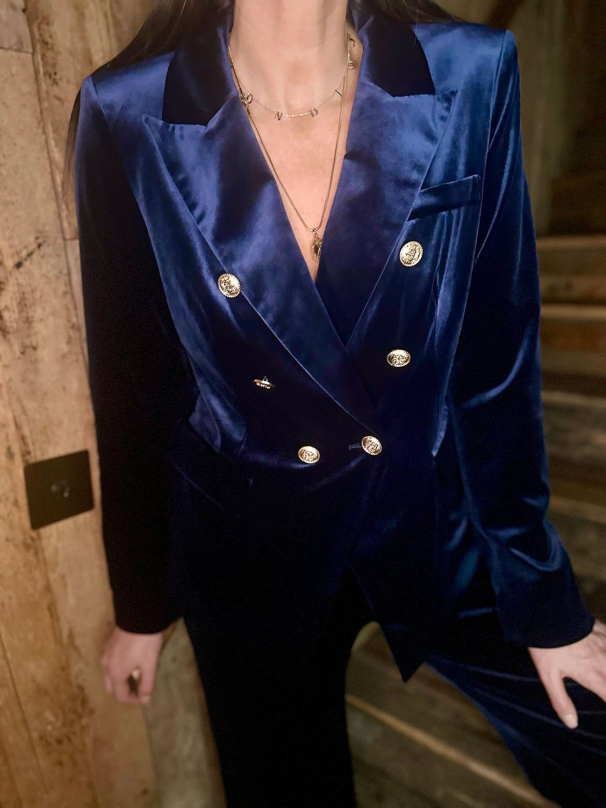 Blazer Victoria de terciopelo azul marino
