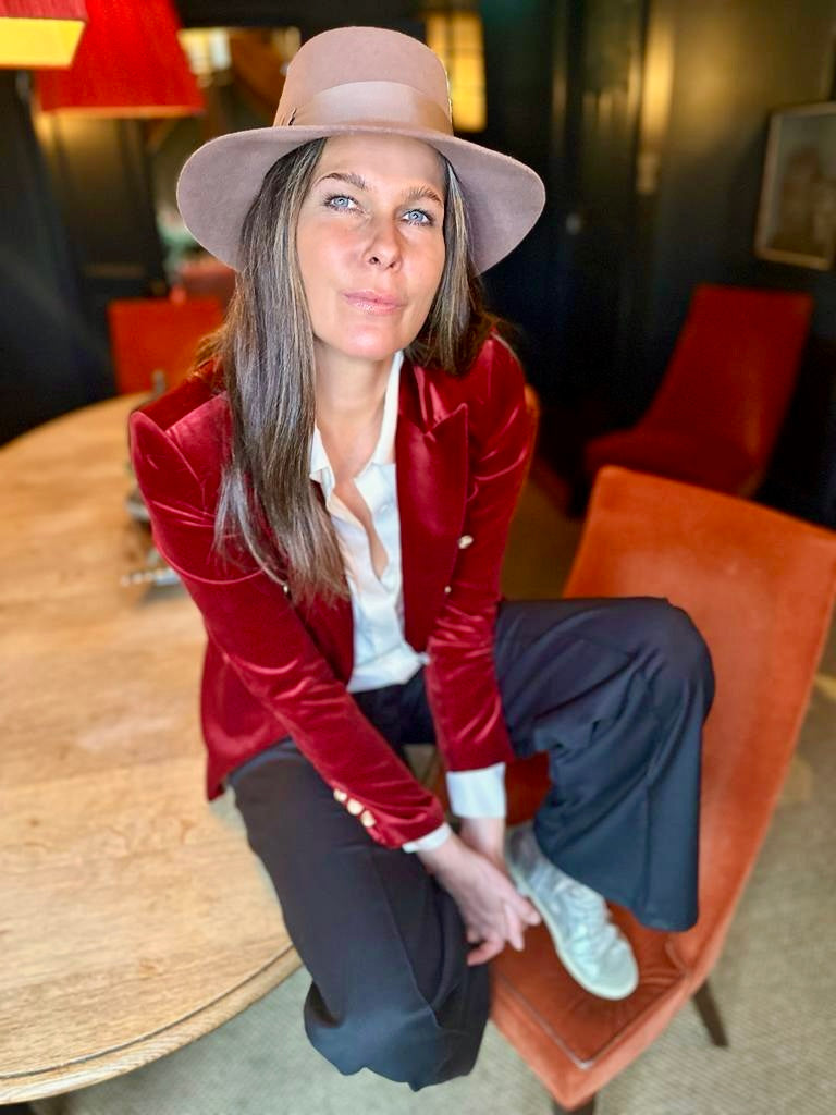Blazer Victoria de terciopelo rojo