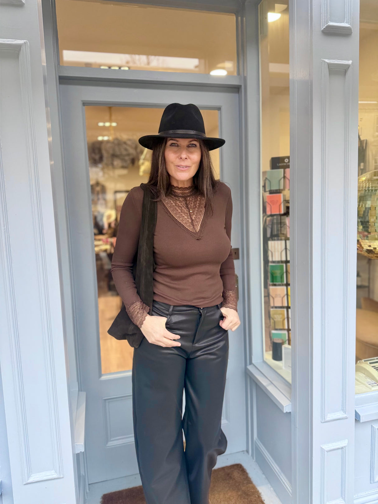 Clare Essential Top With Lace - Chocolate