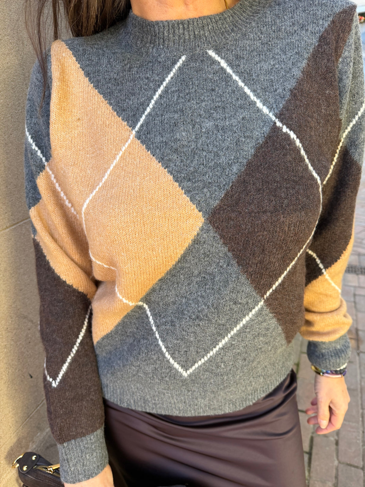 Diamond Long Sleeve Knit