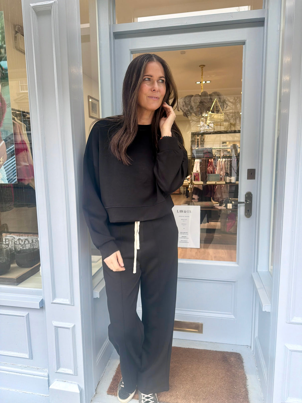 Sweet Sweatshirt - Black